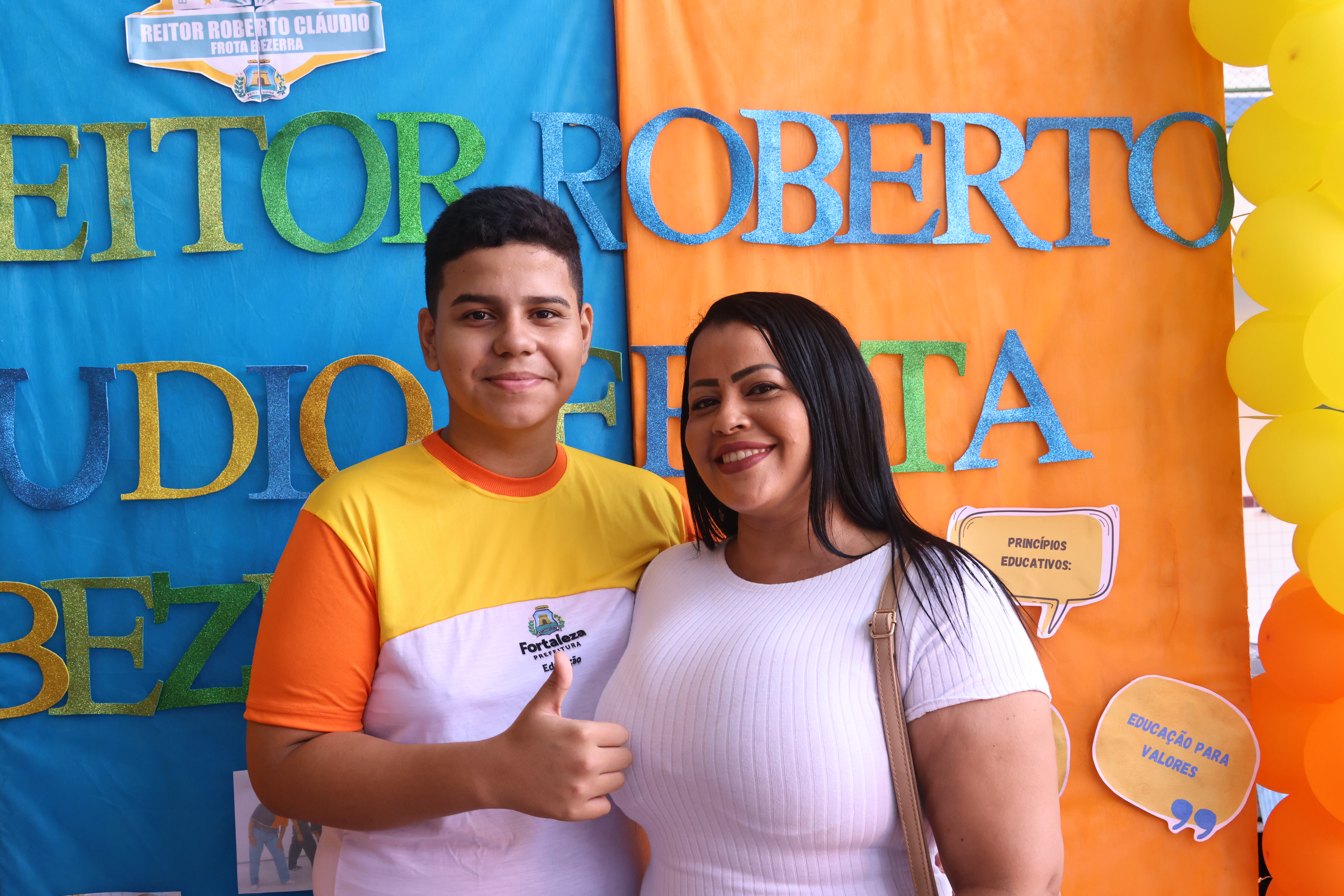 Gustavo de Souza com sua mãe, Eveline Souza